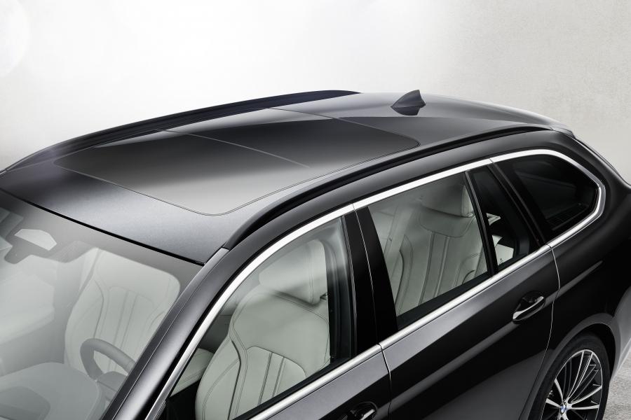 Детали экстерьера BMW 530i Touring Luxury Line (G31) 2020 года  (WW) (фото 47 из 73)
